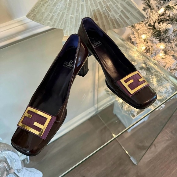 Fendi - Vintage Burgundy Patent Leather Heels - Picture 2 of 9